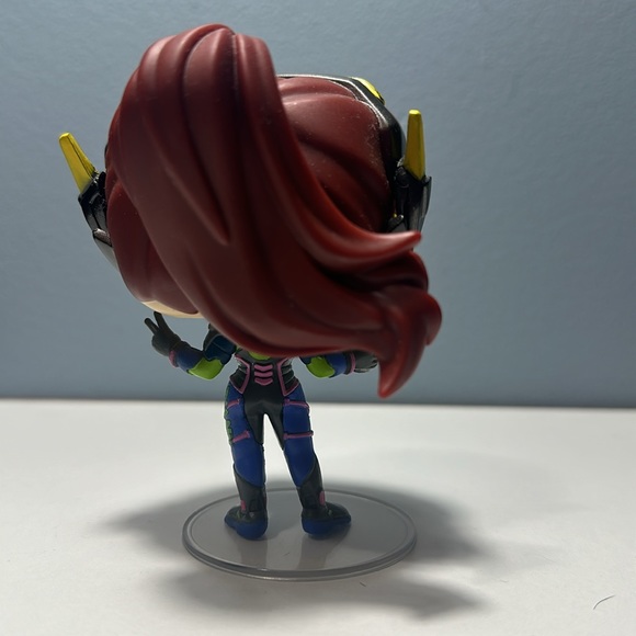 D.VA OVERWATCH FUNKO - Picture 2 of 5